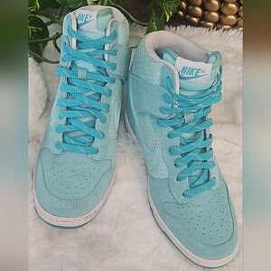 Suede Nike Hightops (8)